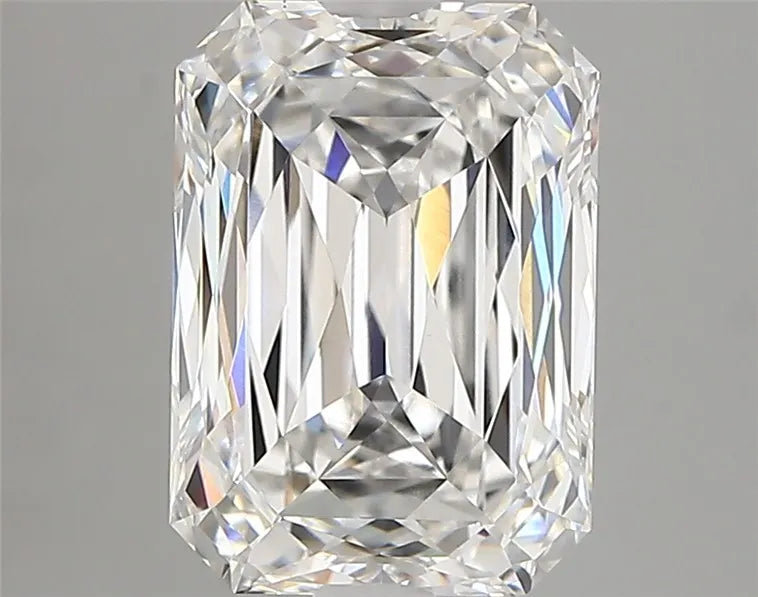 3.27ct Radiant Lab Grown Diamond (Colour E, Clarity VVS2, IGI Certified)