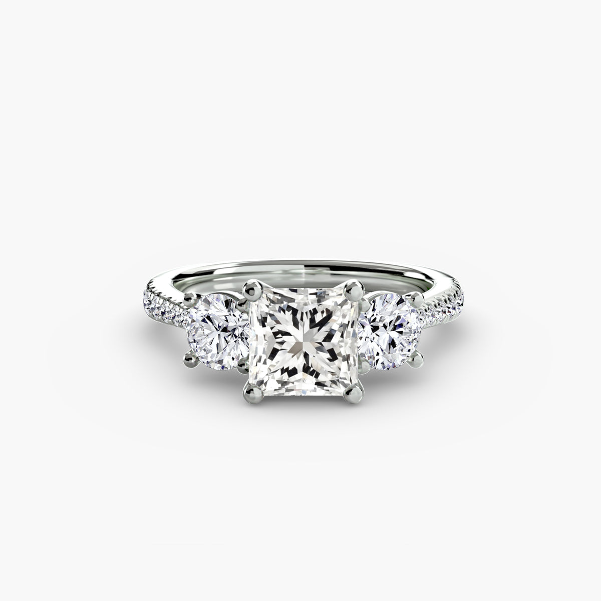 Dora Princess Trilogy Pavé in white gold
