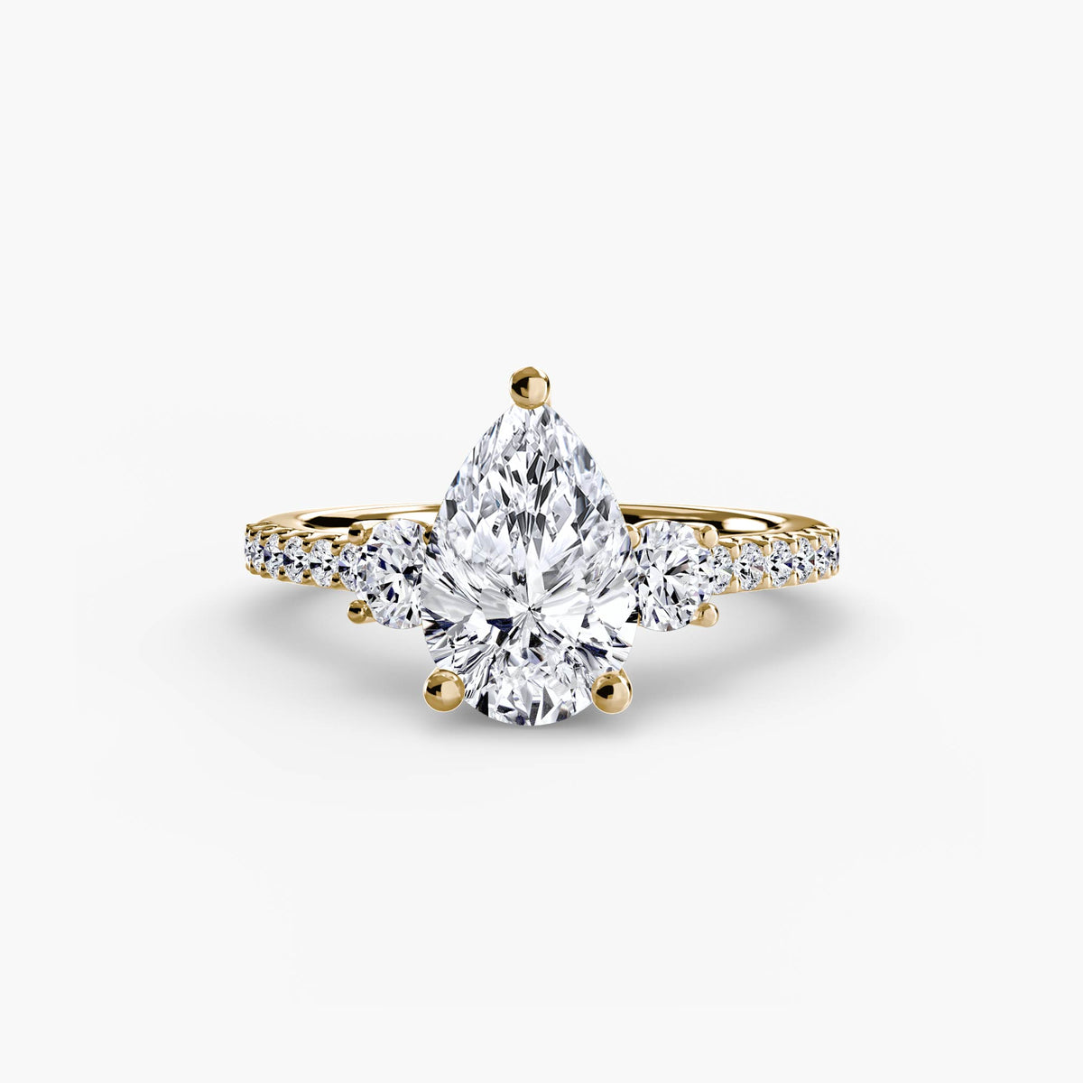 Leila Pear Graceful Trilogy in yellow gold
