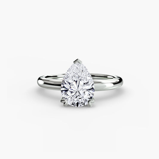 Vera Pear Classic Solitaire in white gold