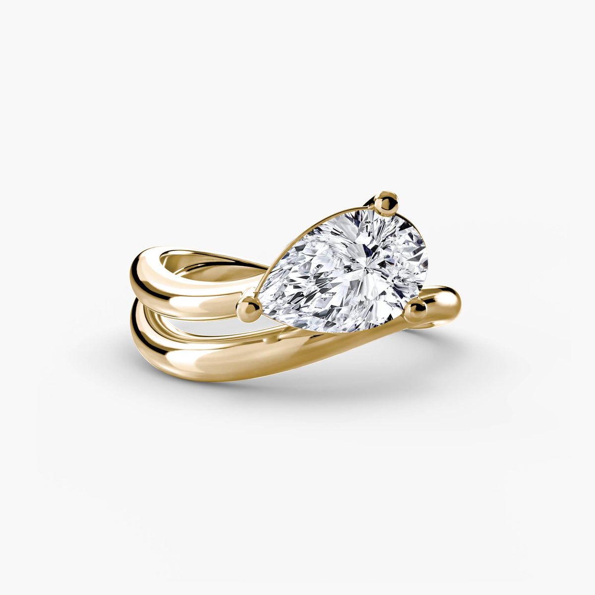 Maya Pear Wave in yellow gold