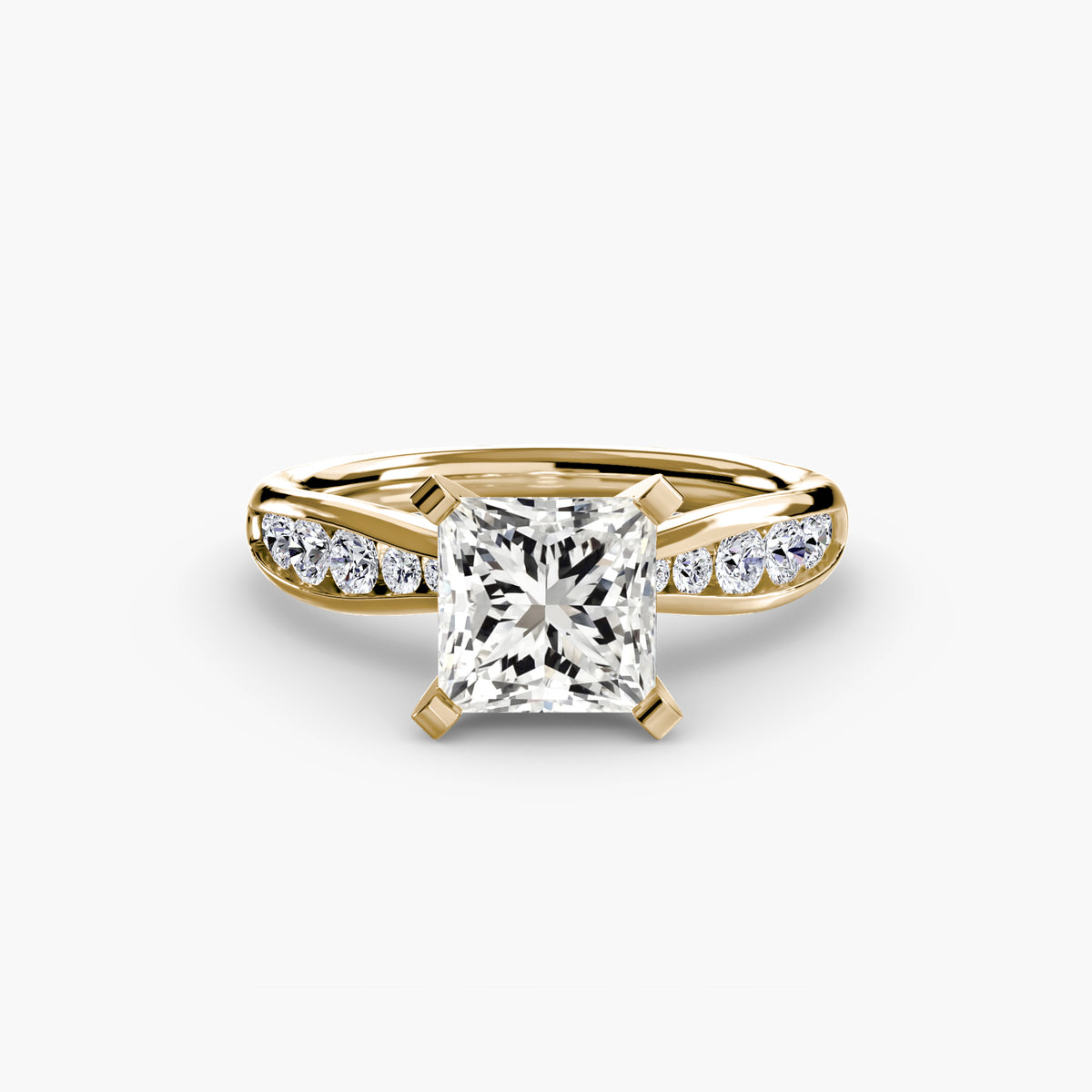 Skye ring in yellow gold