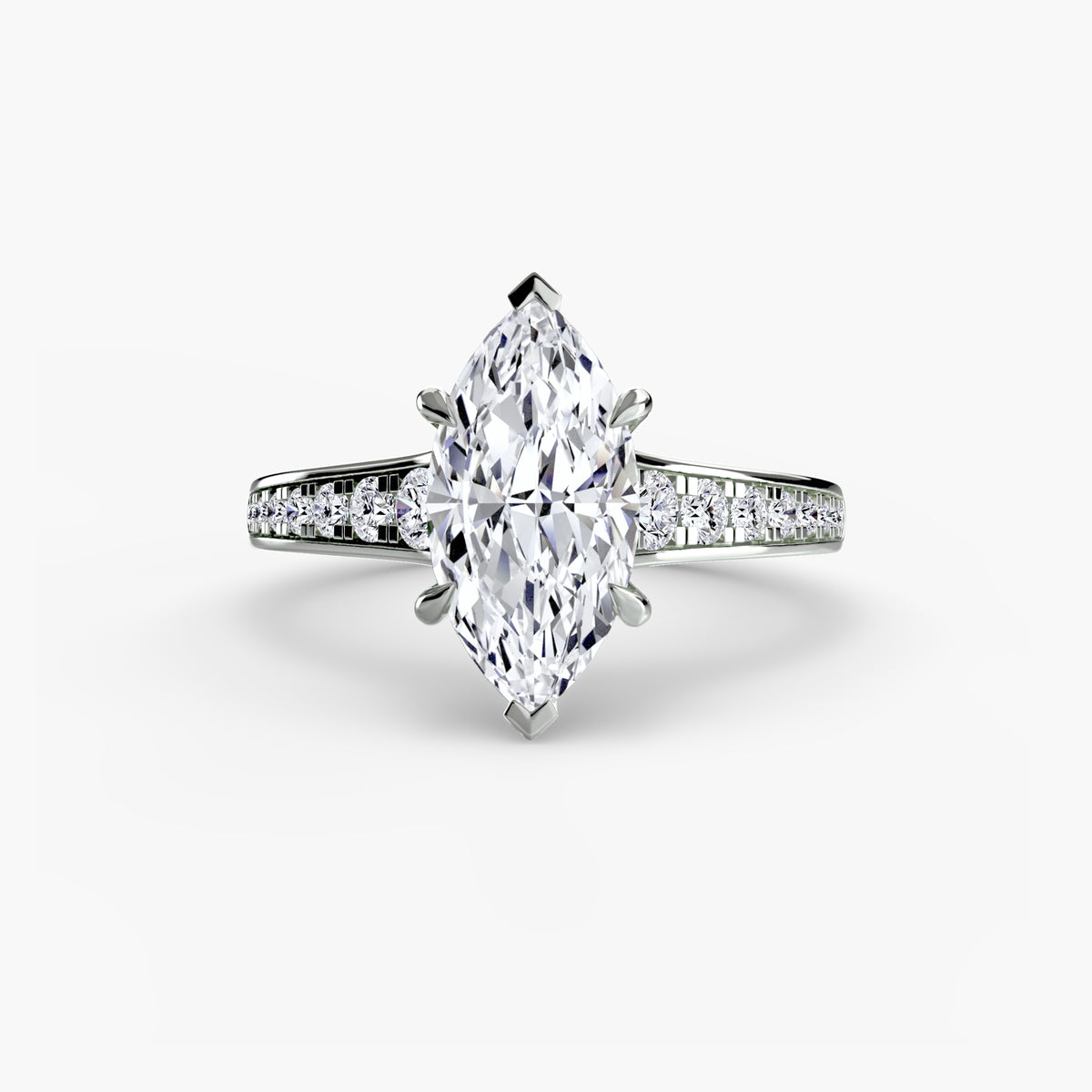 Bea ring in white gold