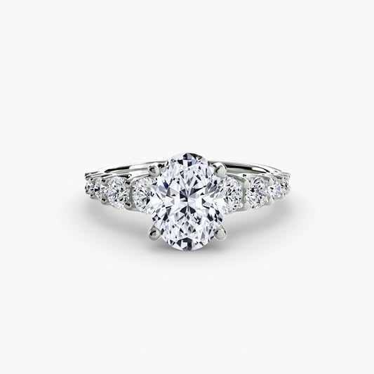 Capucine Oval Graduated Accent in white gold