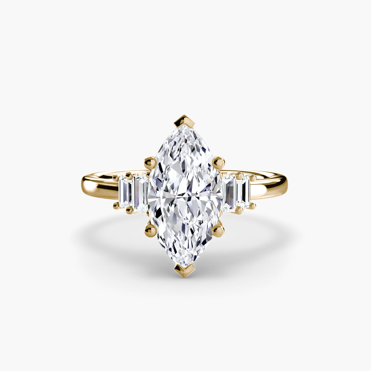 Sunny ring in yellow gold