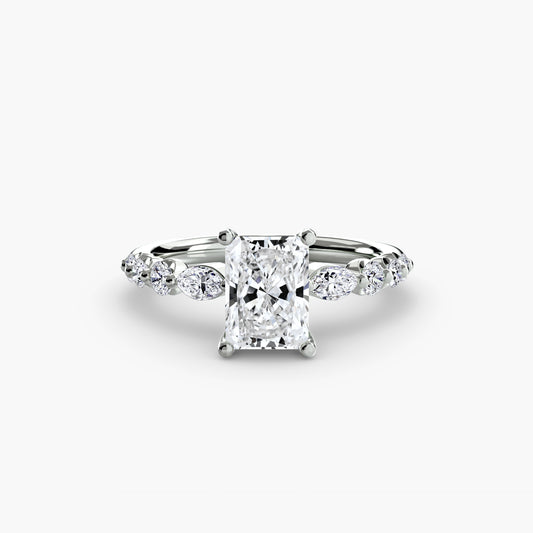 Léa Radiant Tiered Accent in white gold