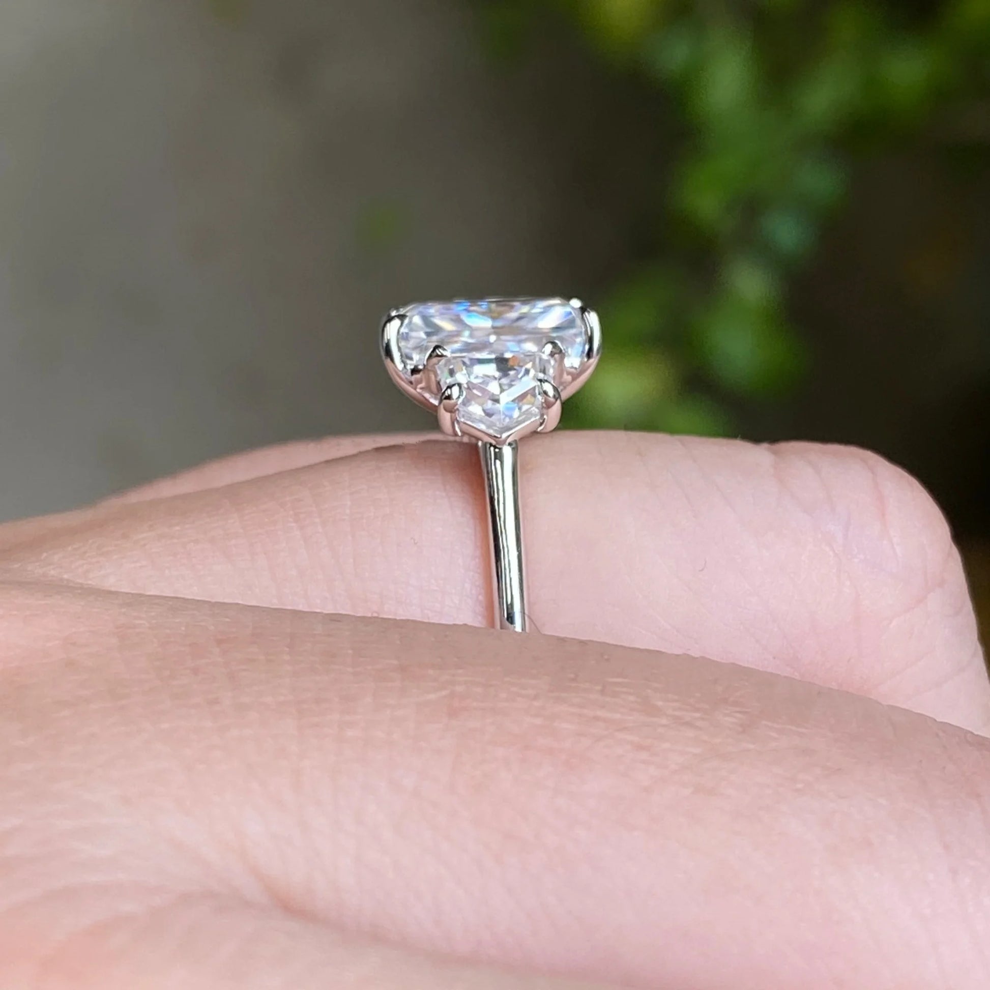 Seren - Luxe Moissanite