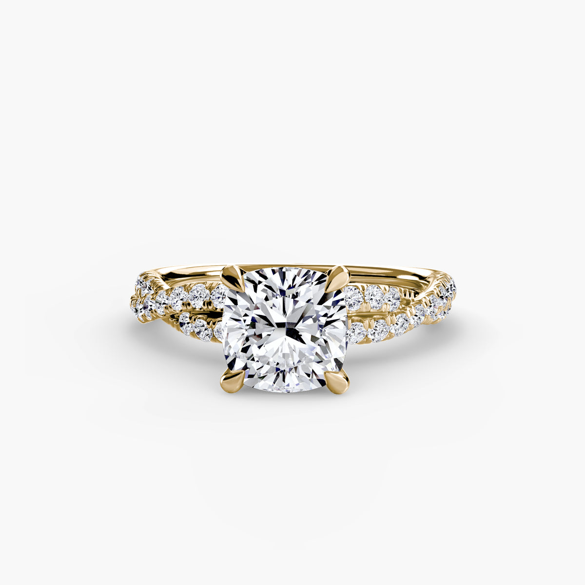 Anouk Cushion Twisted Pavé in yellow gold