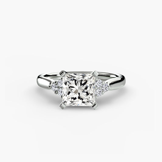 Violette Princess Cluster Shoulder in white gold