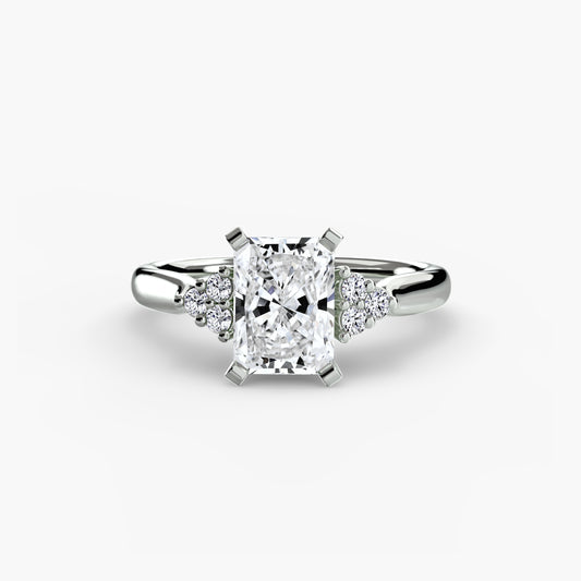 Liliane Radiant Cluster Shoulder in white gold